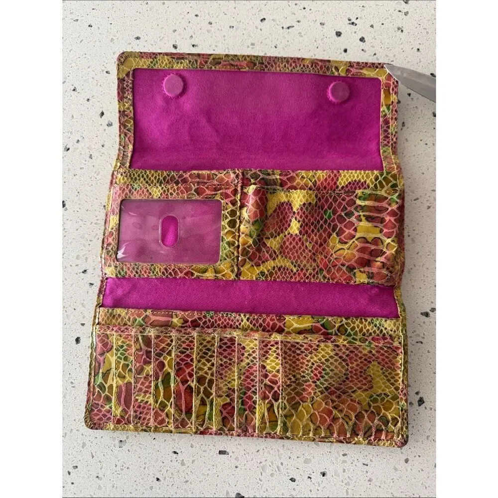 HOBO INTERNATIONAL Women’s Floral Snake-Embossed Leather Clutch Wallet Chic GUC